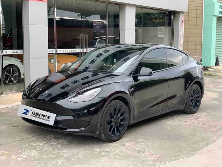 Model Y 2022 rear-wheel drive version