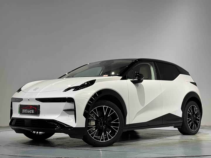 Jikrypton X 2025 four-seater rear exorcism cube version