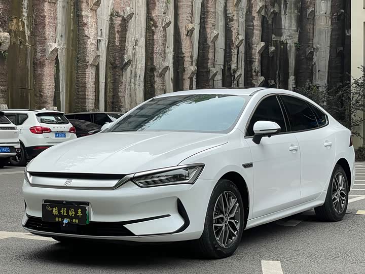 Qin PLUS 2021 EV 400KM luxury model