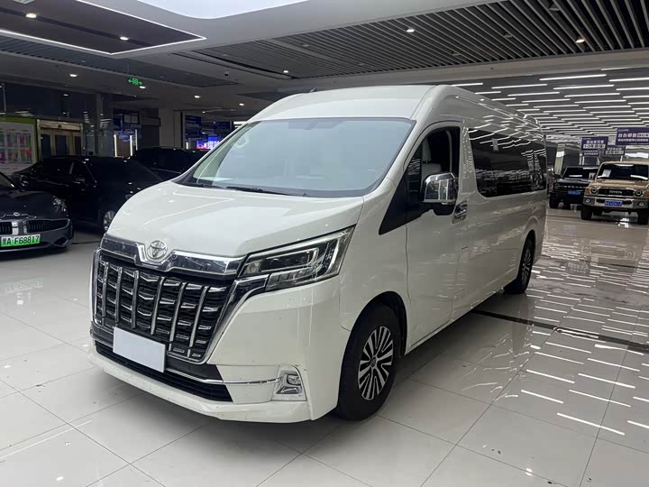 HIACE 2021 3.5L Middle East version