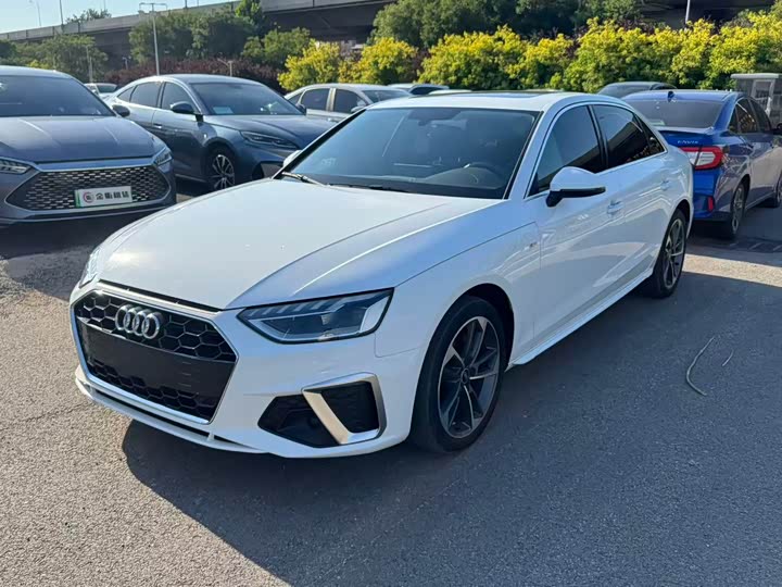 Audi A4L 2023 40 TFSI Fashionable and Dynamic