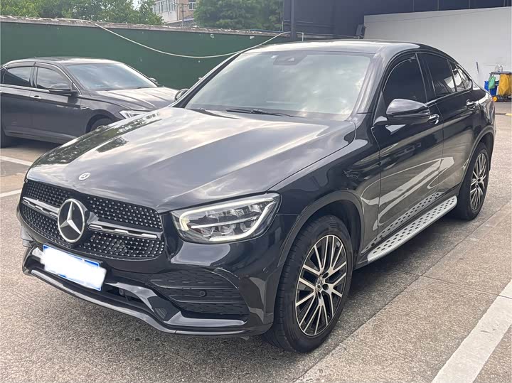 Mercedes-Benz GLC Coupe 2022 GLC 300 4MATIC Coupe SUV