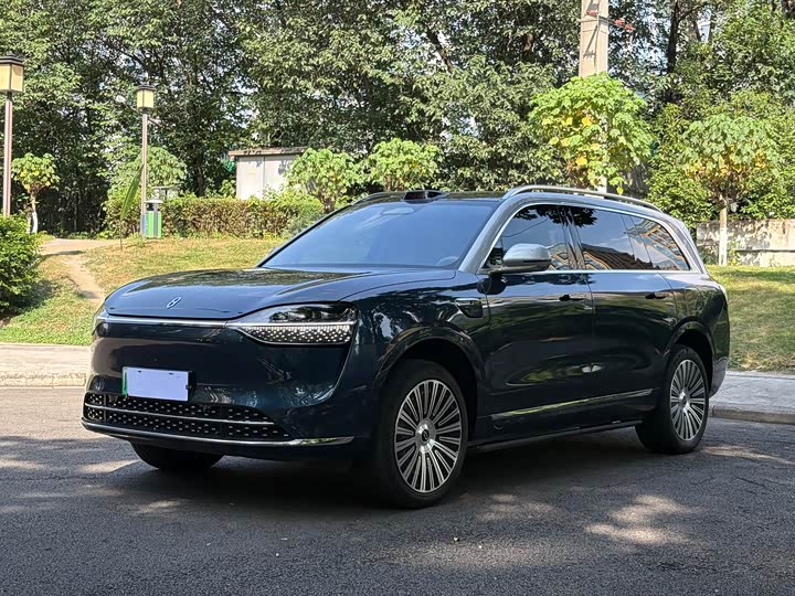 Wenjie M9 2025 extended range Ultra version 52kWh 6-seater version (192-line lidar)