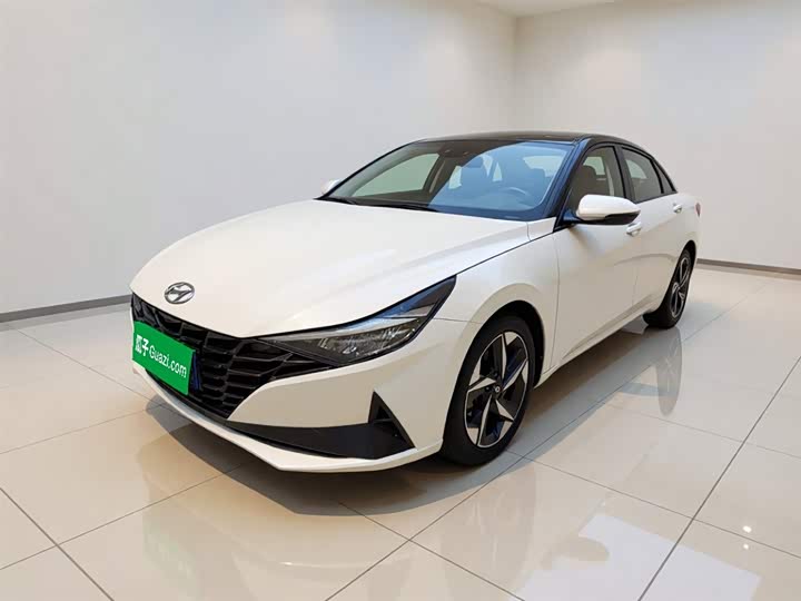 Elantra 2021 1.5L CVT LUX Premium Edition