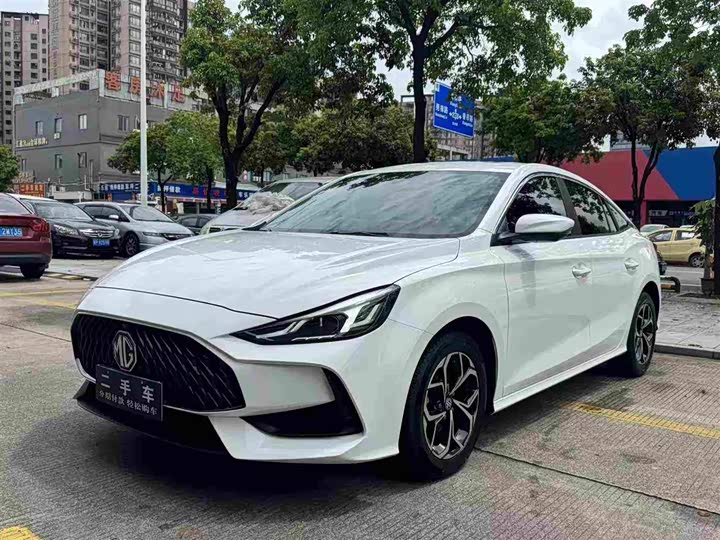 MG5 Facelift 180DVVT CVT Youth Luxury Edition