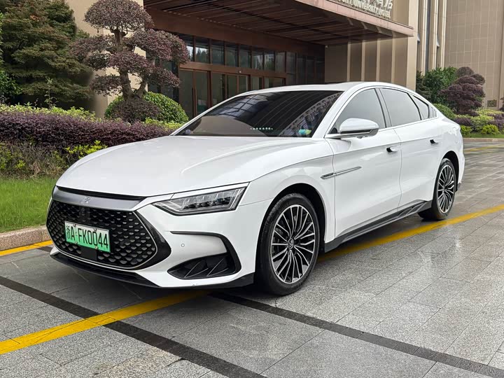 Han 2022 DM-i 121KM exclusive model