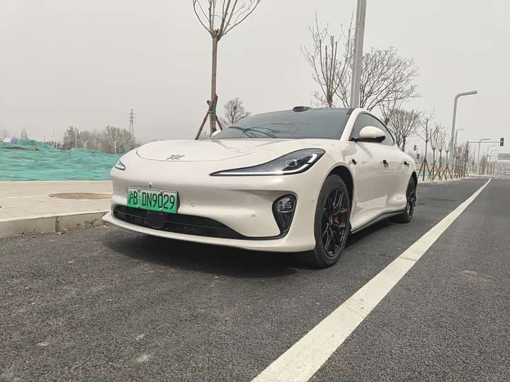 Zhiji L6 2025 Max