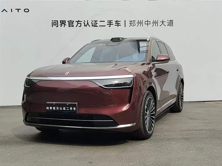Wenjie M8 2025 extended range Ultra version 53.4kWh 5-seater version (192-line lidar)