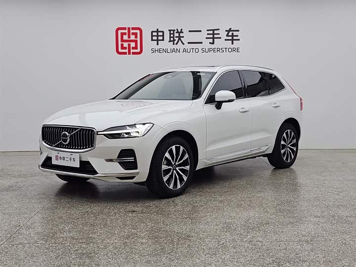 Volvo XC60 2024 model B5 four-wheel drive Zhiyuan luxury version
