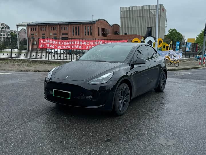 Model Y 2023 rear-wheel drive version