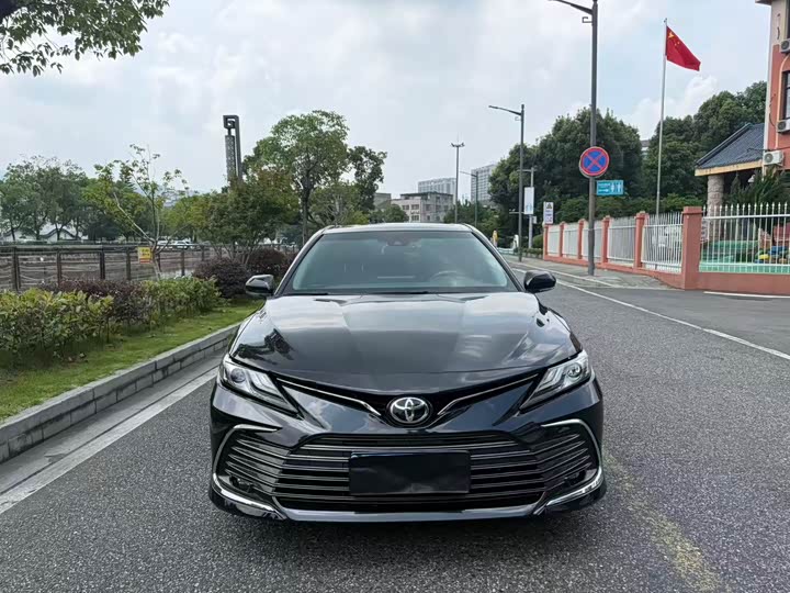 Camry 2021 2.0G Luxury Edition