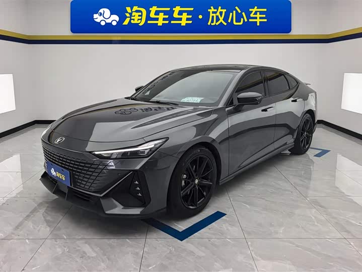 Changan UNI-V 2022 1.5T premium model