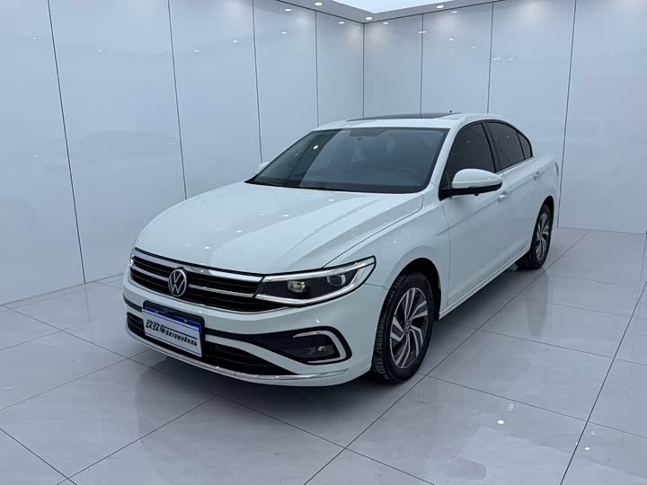 Bora 2023 model 200TSI DSG Zhixing PRO version