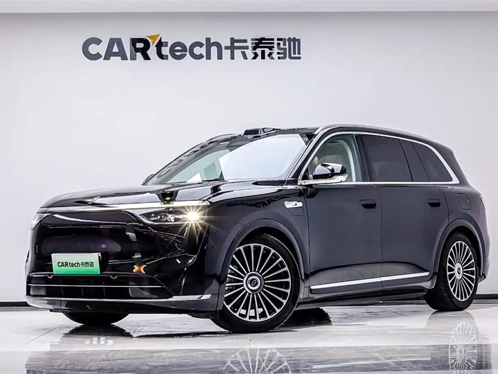 Wenjie M8 2025 extended range Ultra version 53.4kWh 6-seater version (192-line lidar)