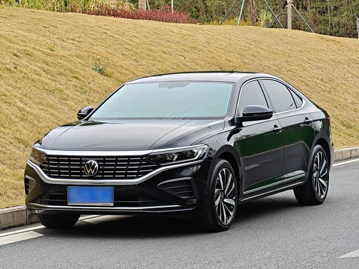 Passat 2025 Outstanding Model 330TSI Elite Edition