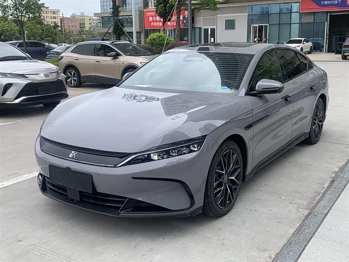 Han 2025 DM-i Smart Driving Edition 125KM Honor Type