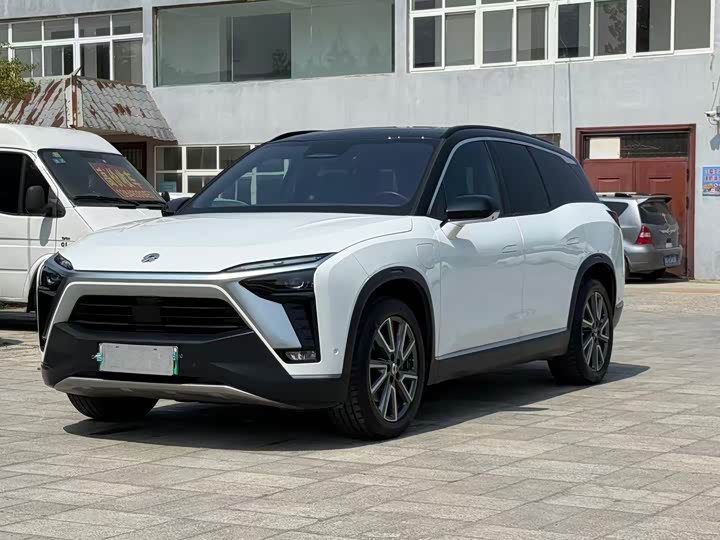 NIO ES8 2022 75kWh seven-seater version