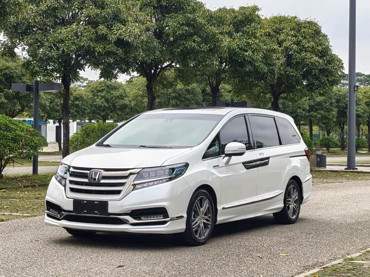 Elysion 2019 2.0L Hybrid Luxury Edition