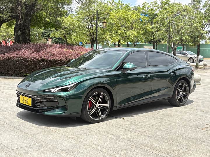 MG7 2023 2.0T automatic Trophy engine version