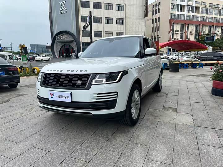 Range Rover 2022 3.0 L6 360PS Grand Edition