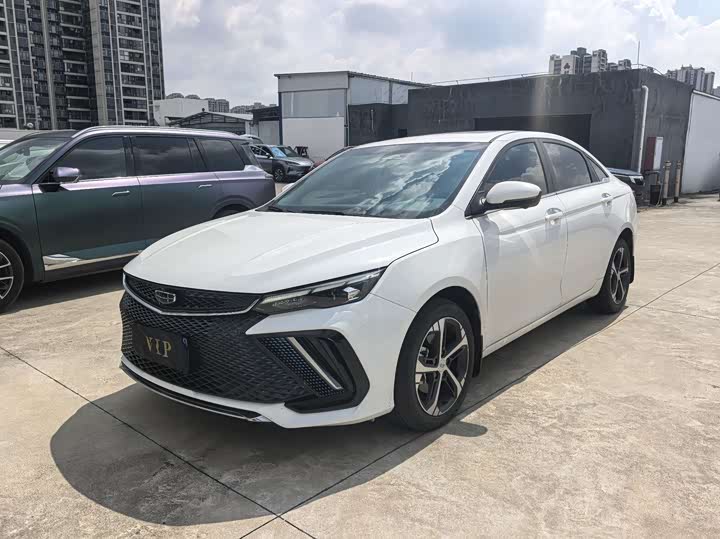 Emgrand L 2022 1.4T CVT Supreme