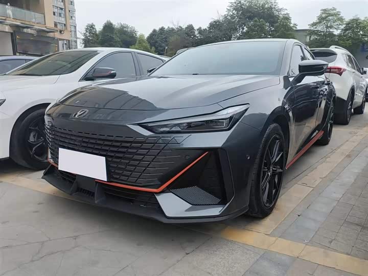 Changan UNI-V 2022 1.5T Excellent Type