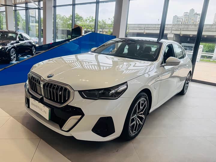 BMW i5 2025 eDrive 40L M Sports Package
