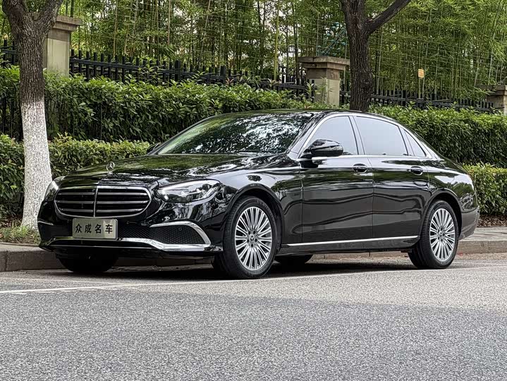Mercedes-Benz E-Class 2023 E 300 L luxury model