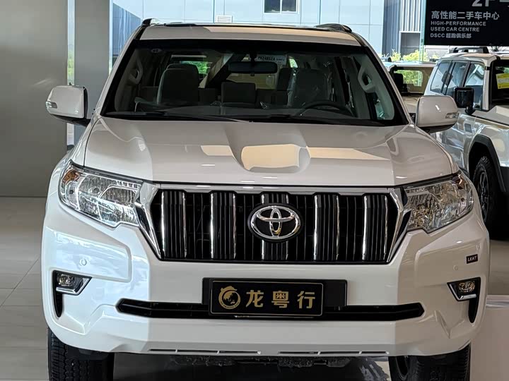 Prado (imported) 2023 4.0L GXR Middle East version