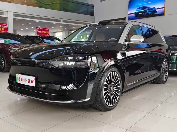 Wenjie M9 2025 extended range Ultra version 52kWh 6-seater version (192-line lidar)