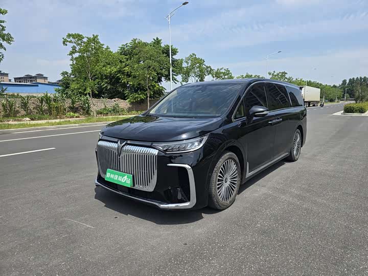 Lantu Dreamer 2025 PHEV four-wheel drive premium Kunpeng version