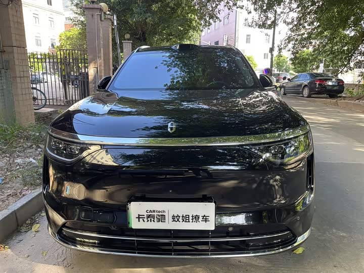 Wenjie M8 2025 model extended range Max version 53.4kWh 5-seater version (192-line lidar)