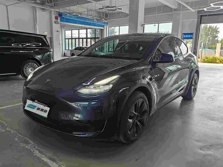 Model Y 2024 rear-wheel drive version
