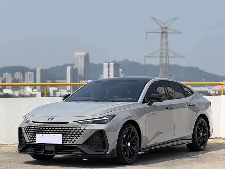 Changan UNI-V 2022 2.0T Speed ​​Edition