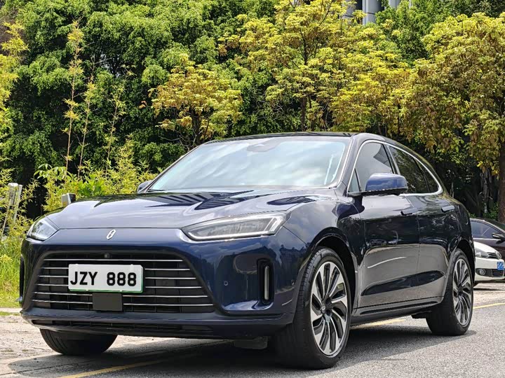 Wenjie M5 2022 extended range four-wheel drive performance version