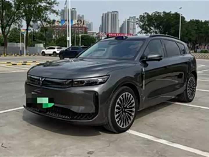 Lantu FREE 2025 FREE four-wheel drive Qiankun version