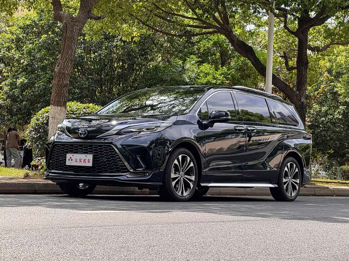 Grevia 2023 2.5L Hybrid Premium PLUS Edition