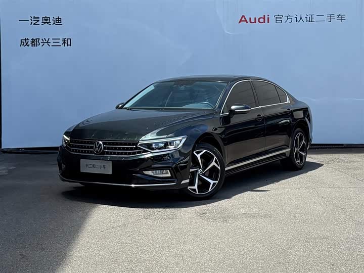 Magotan 2023 2 Million Edition 330TSI DSG Leading Model
