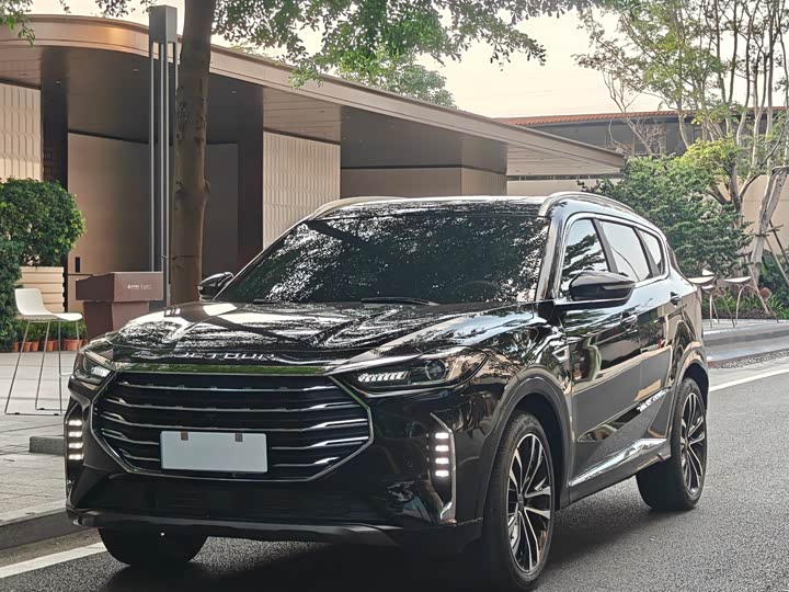 Jietu X70 PLUS 2021 1.6T DCT PRO 7 seats