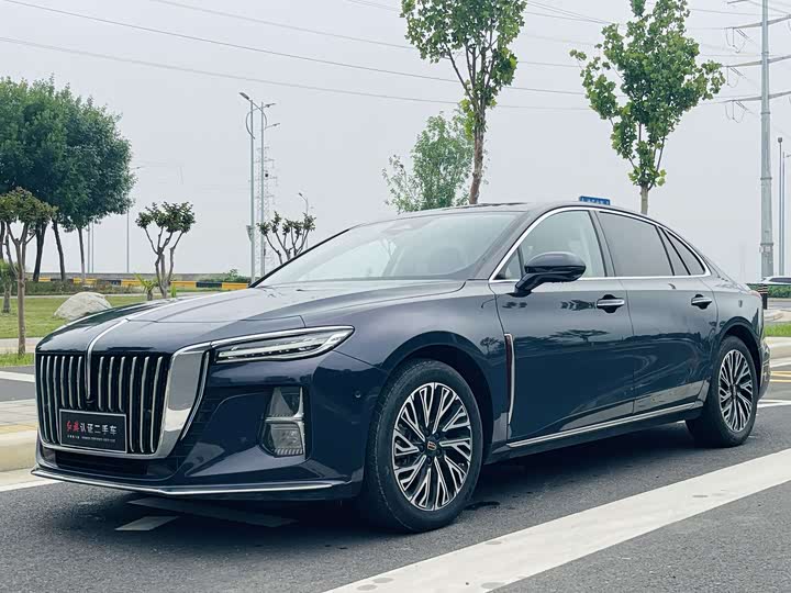 Hongqi H5 2023 2.0T automatic smart connected flag version