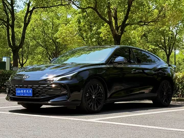 MG7 2023 2.0T Automatic Beauty Hunting Luxury Edition