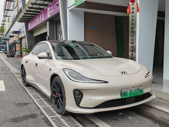 Zhiji L6 2025 Max