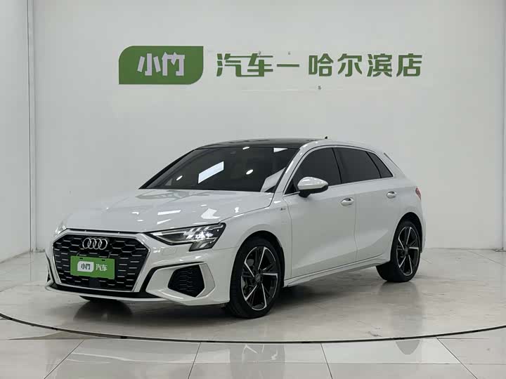 Audi A3 2022 Sportback 35 TFSI stylish and sporty