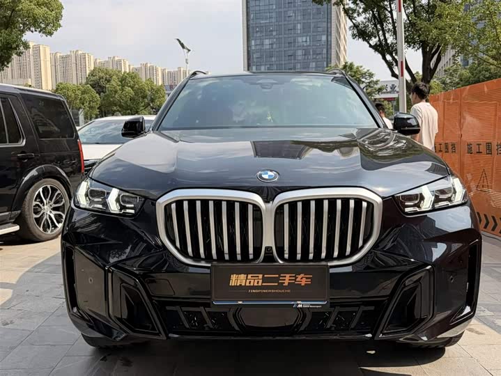 BMW X5 2023 xDrive40Li M Sport Night Package