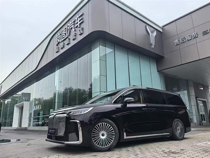 Lantu Dreamer 2025 PHEV four-wheel drive premium Kunpeng version