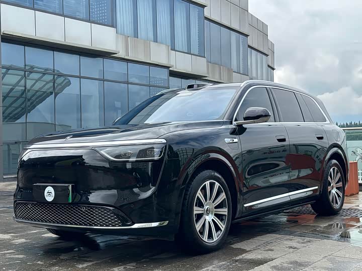 Wenjie M8 2025 pure electric Max six-seat four-wheel drive version (192-line lidar)