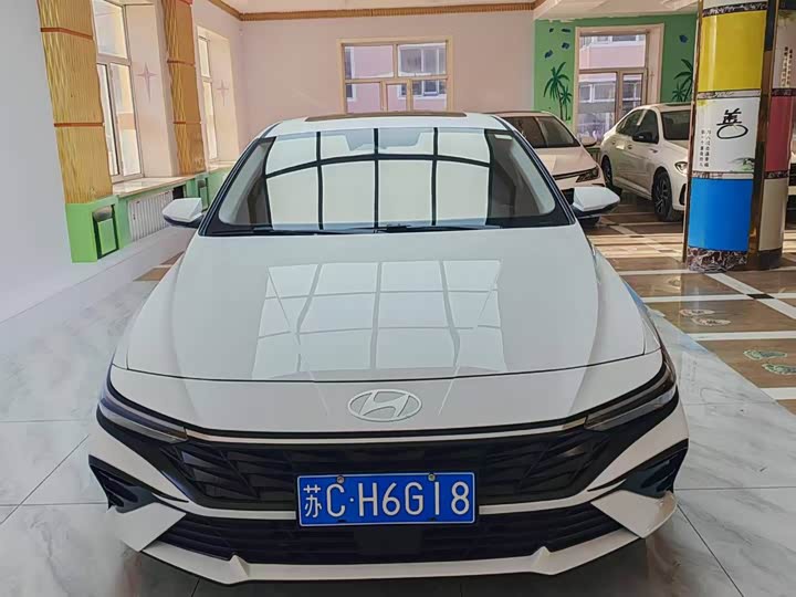 Elantra 2023 1.5L CVT LUX