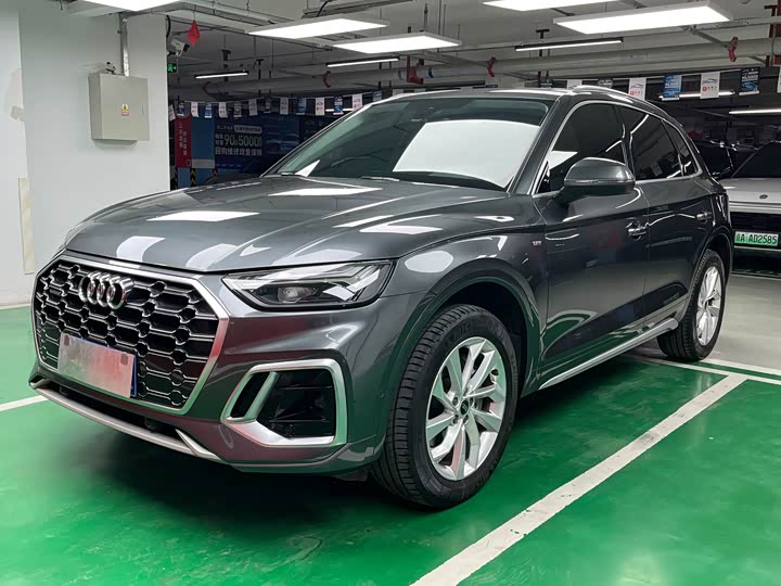 Audi Q5L 2021 40 TFSI luxury and dynamic model