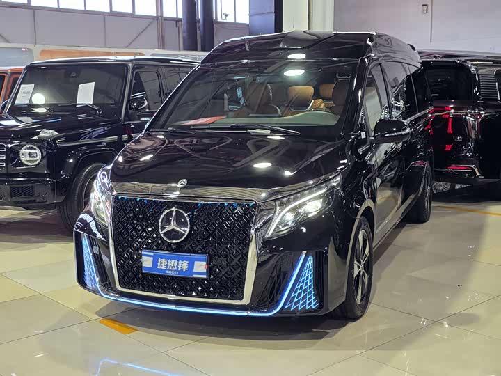 Mercedes-Benz V-Class 2022 V 260 L Long Wheelbase Premium Edition