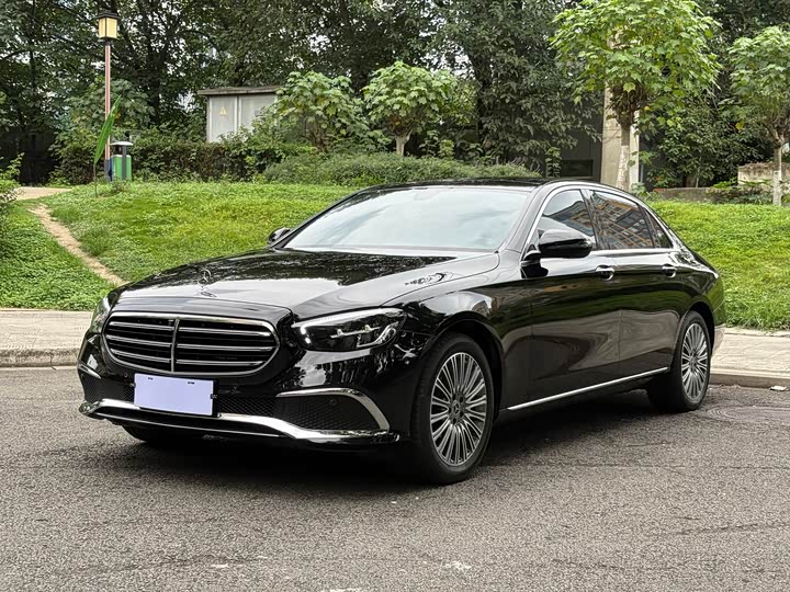 Mercedes-Benz E-Class 2023 E 300 L Fashion